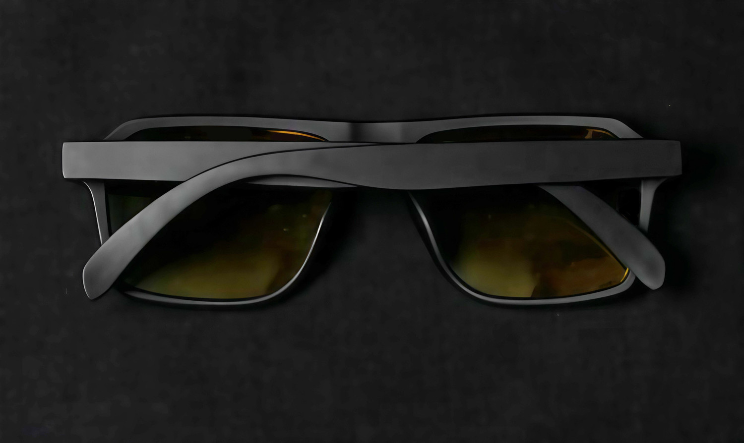 Image of Anemone Retro Square Sunglasses