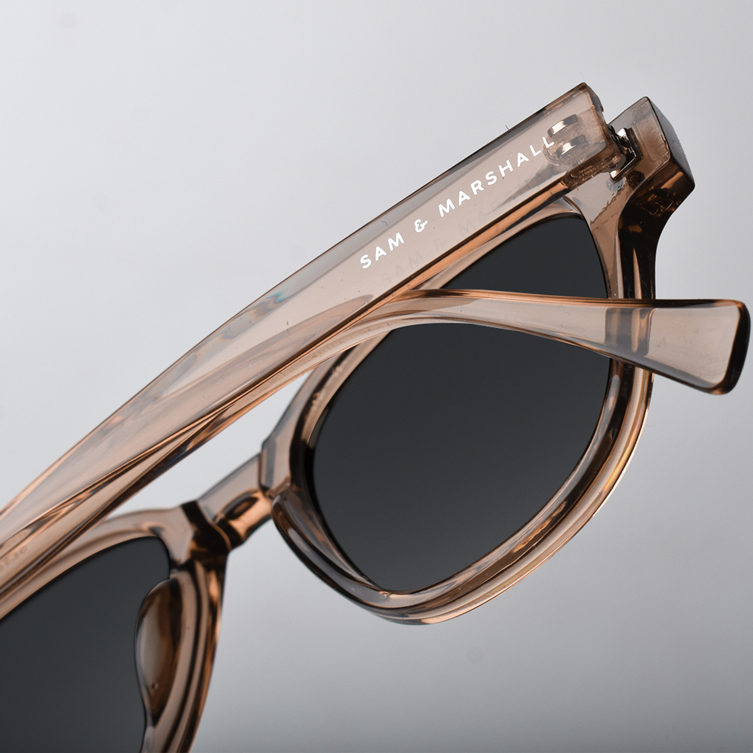 Image of SAM AND MARSHALL Round Sunglasses