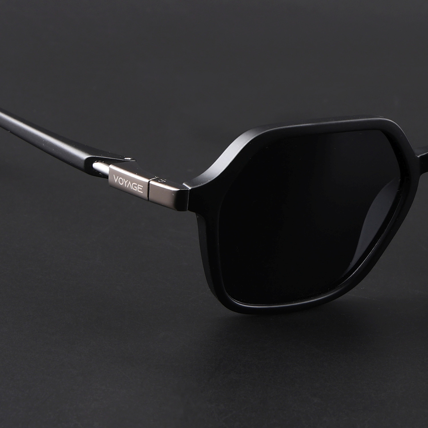 Image of VOYAGE Retro Square Sunglasses
