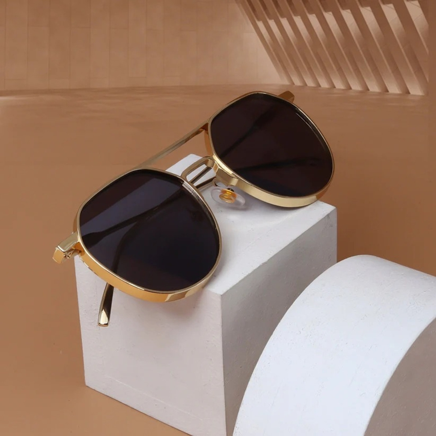 Image of Legend Eyewear Round Sunglasses