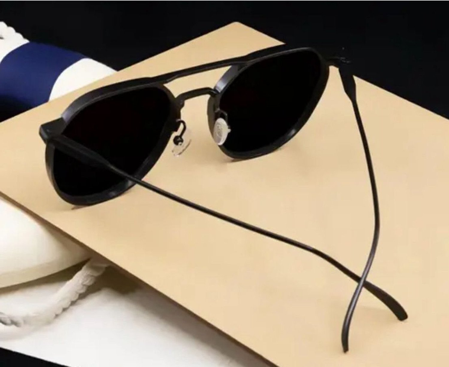 Image of SUNGLASSES WORLD Round Sunglasses