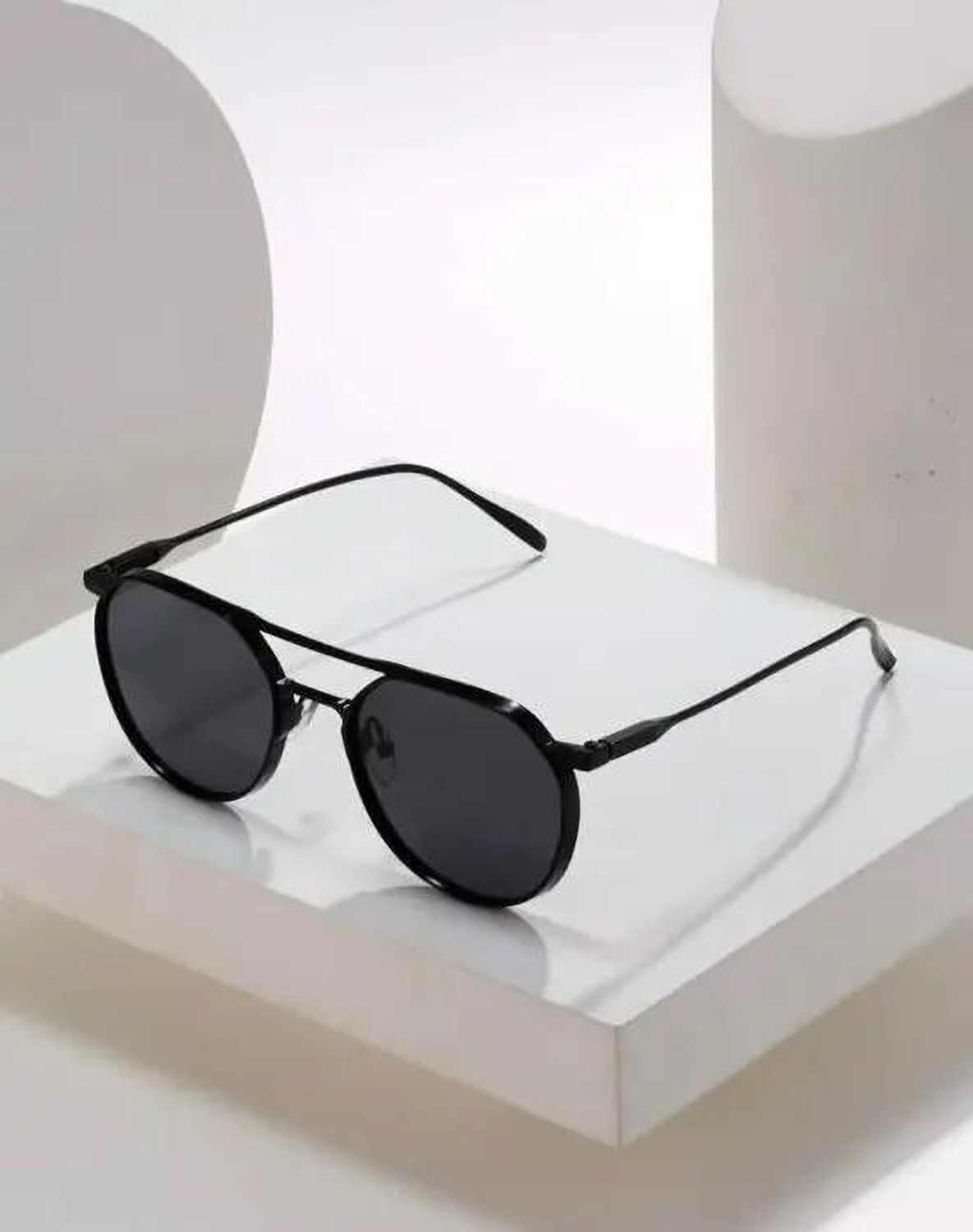 Image of SUNGLASSES WORLD Round Sunglasses