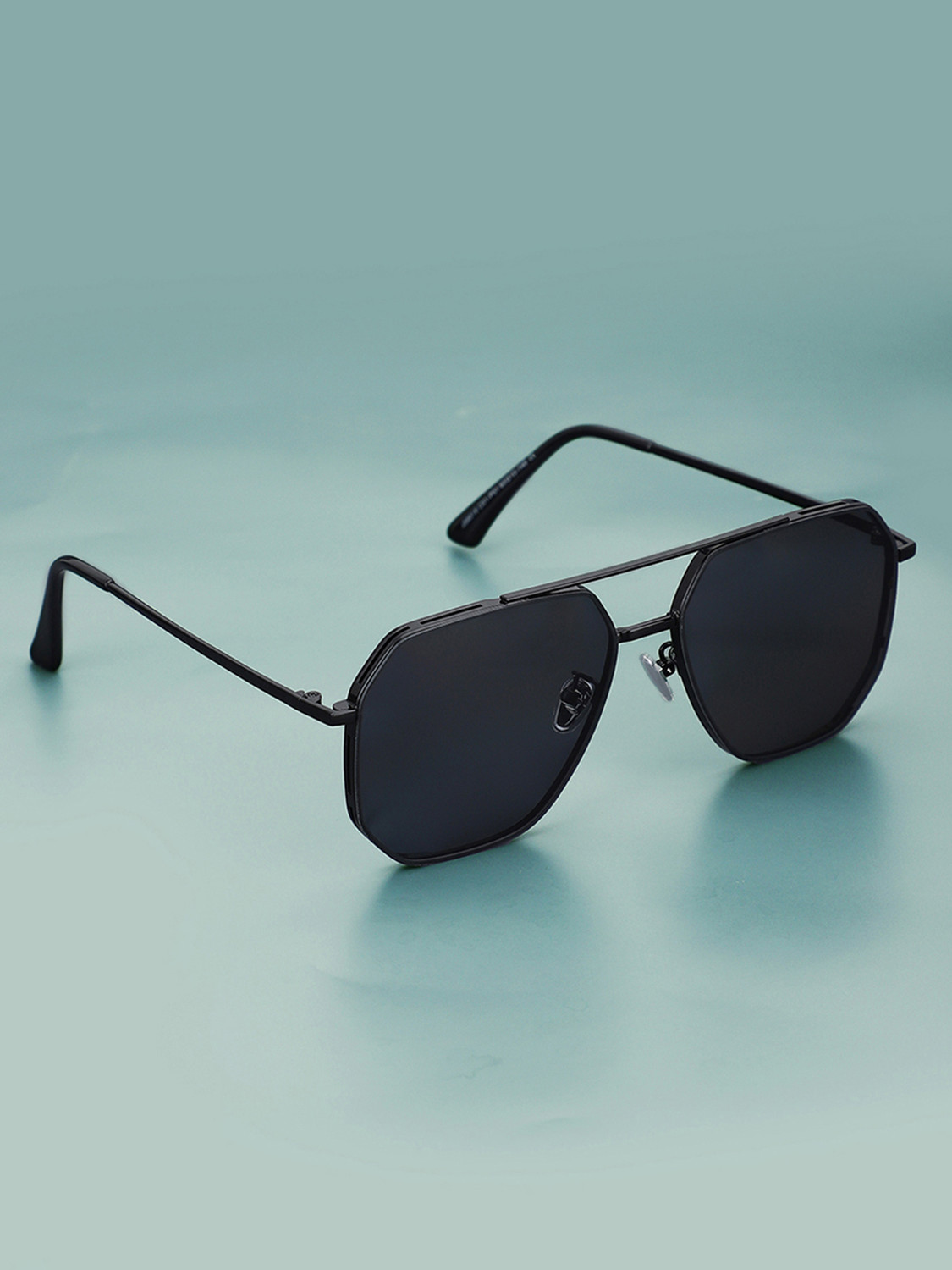 Image of CARLTON LONDON Rectangular Sunglasses