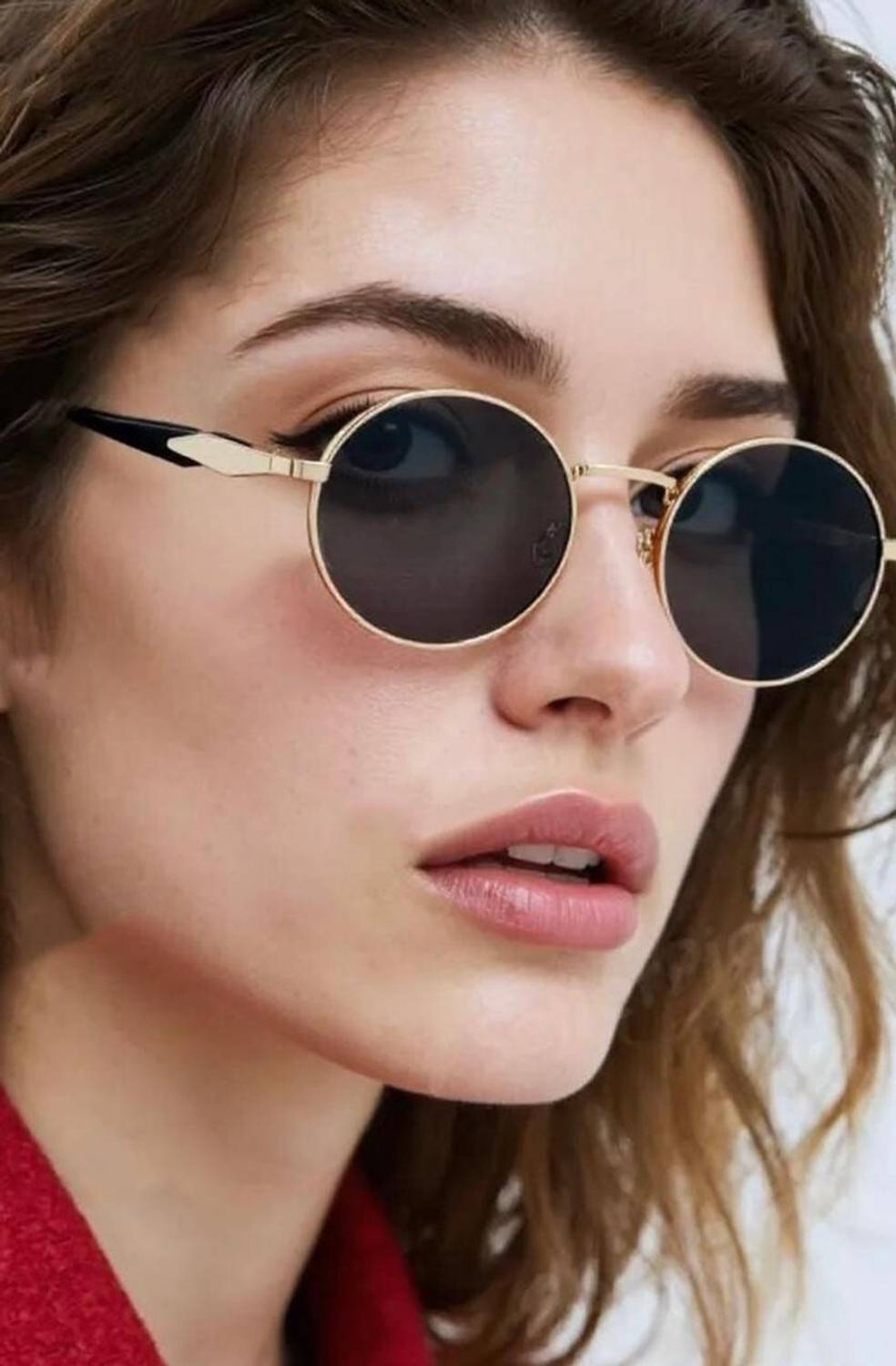AKAYI Oval Sunglasses
