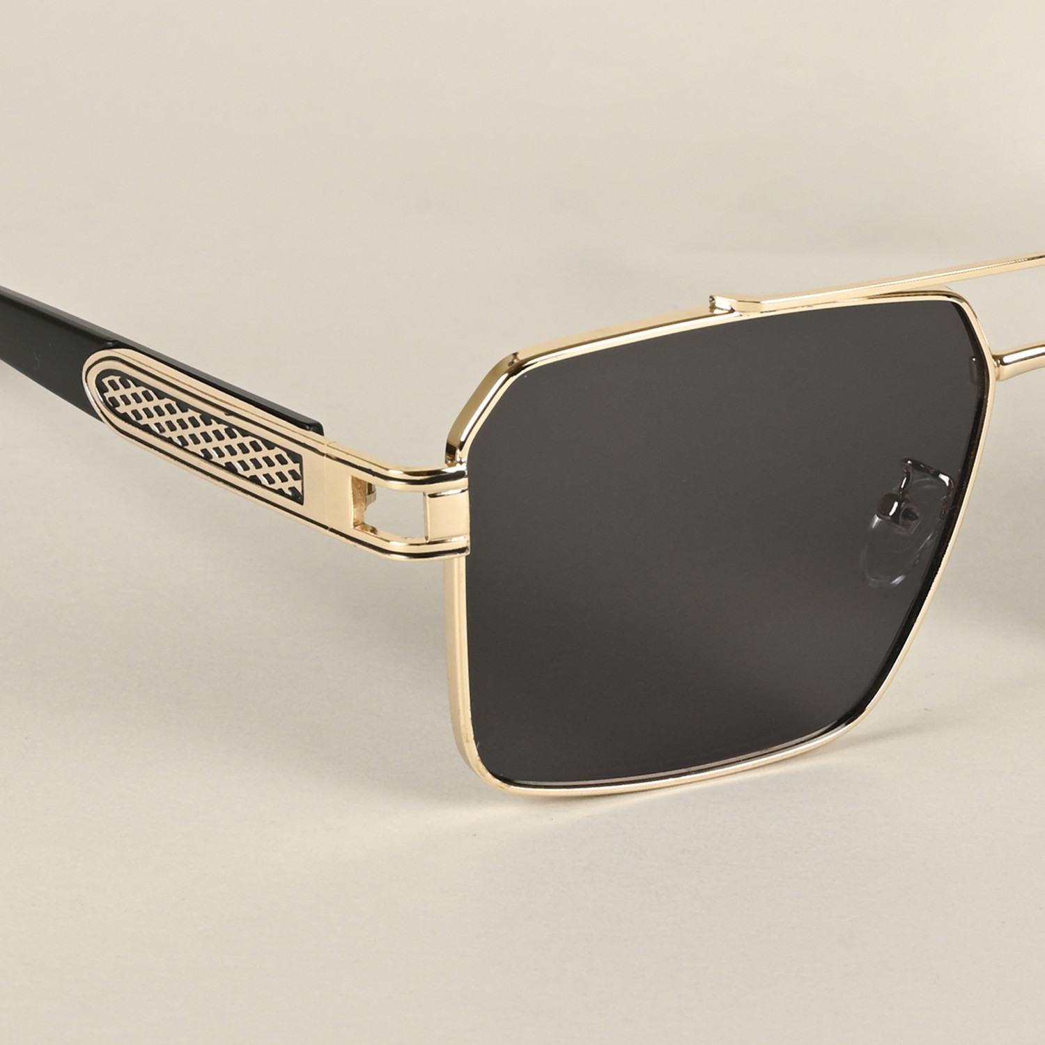 Image of VOYAGE Wayfarer Sunglasses