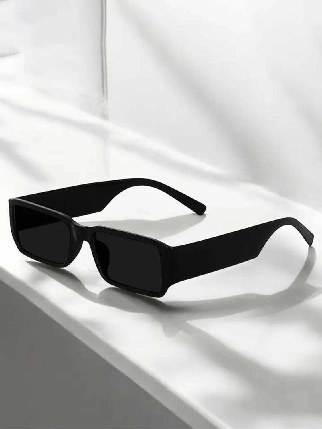 AKAYI Rectangular Sunglasses