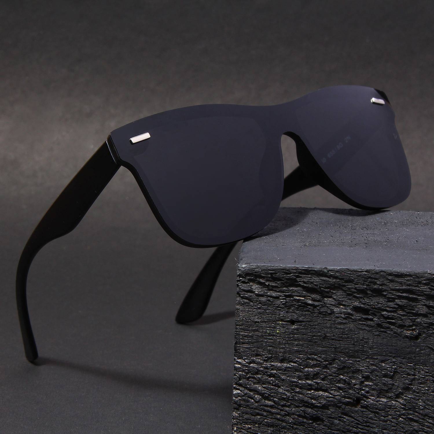 Netwiz Wayfarer Retro Square Sunglasses - Image 1