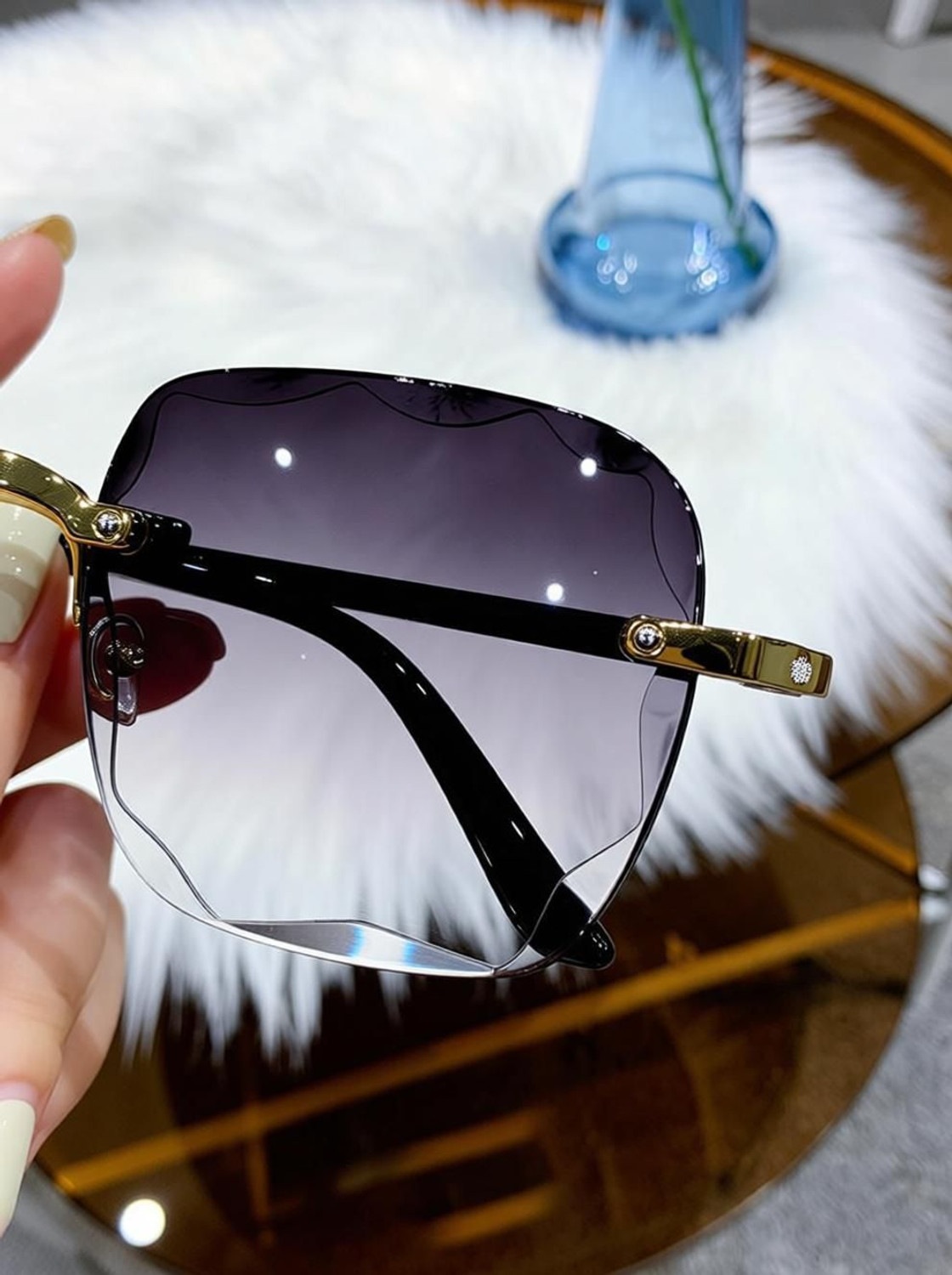 Image of The Magnifique Rectangular Sunglasses