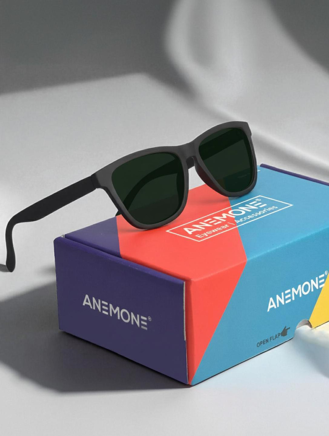 Image of Anemone Cat-eye, Oval Sunglasses