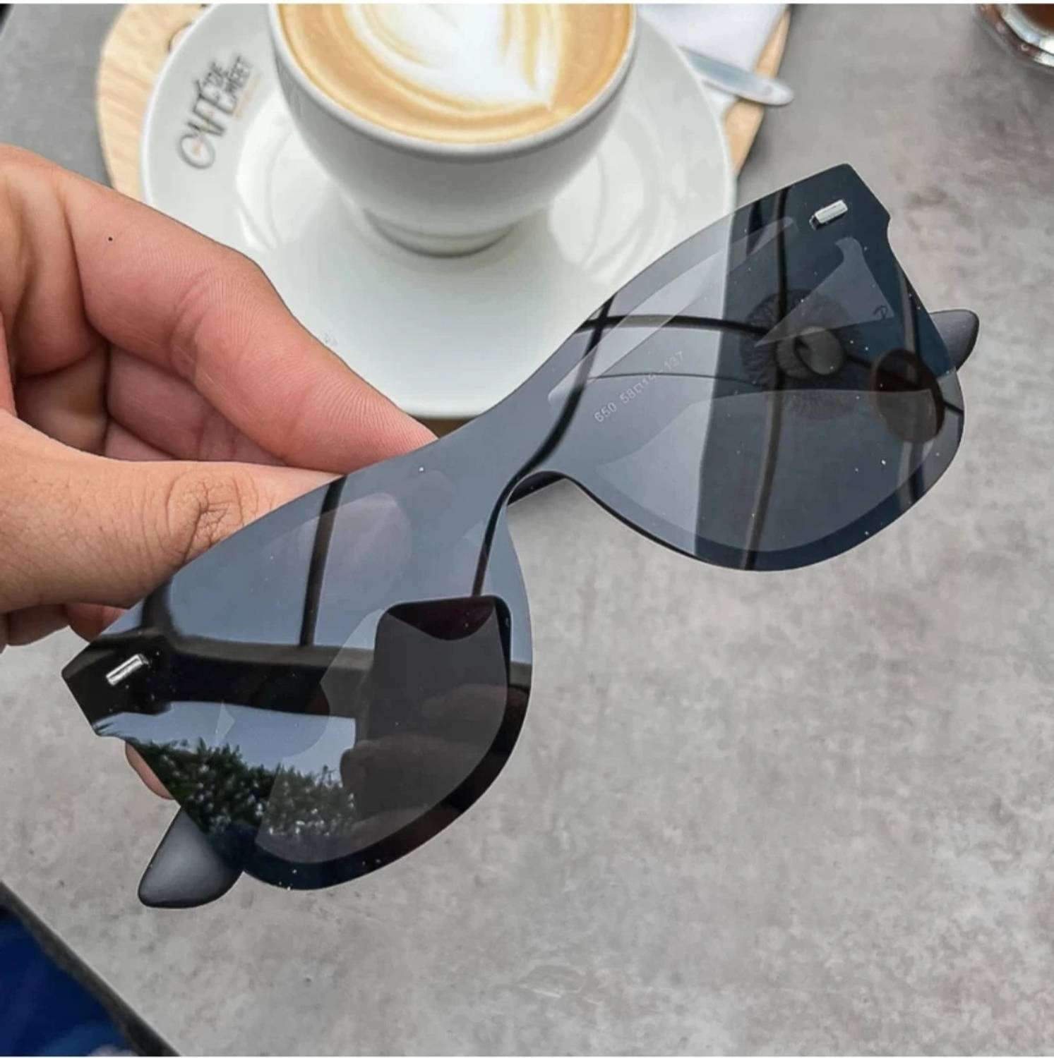 ATOUCH Wayfarer Sunglasses