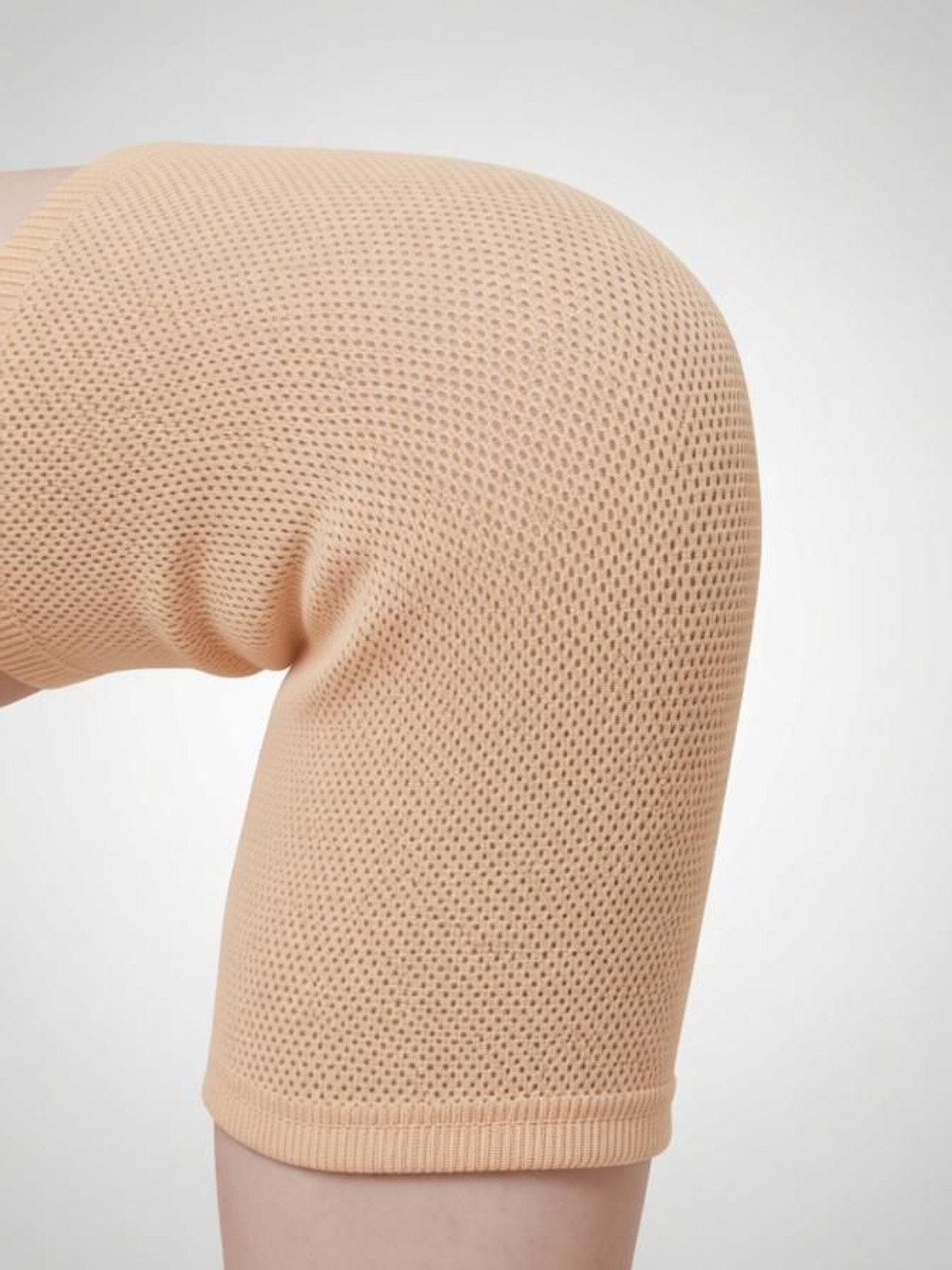Image of TATA 1mg Knee Cap Support For Sports, Exercise & Pain Relief Knee Support