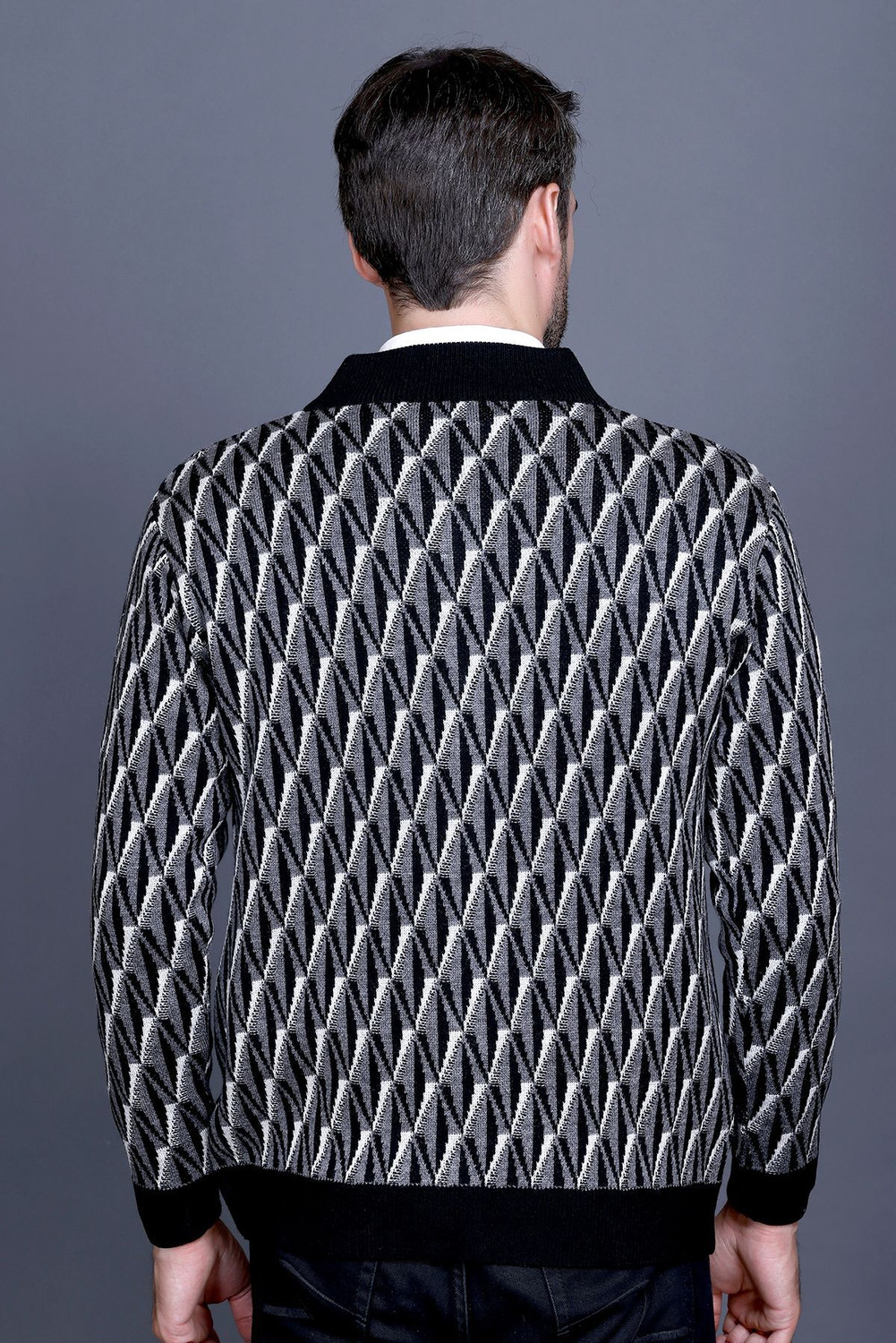 Image of GODFREY Checkered Round Neck Casual Men Black Sweater