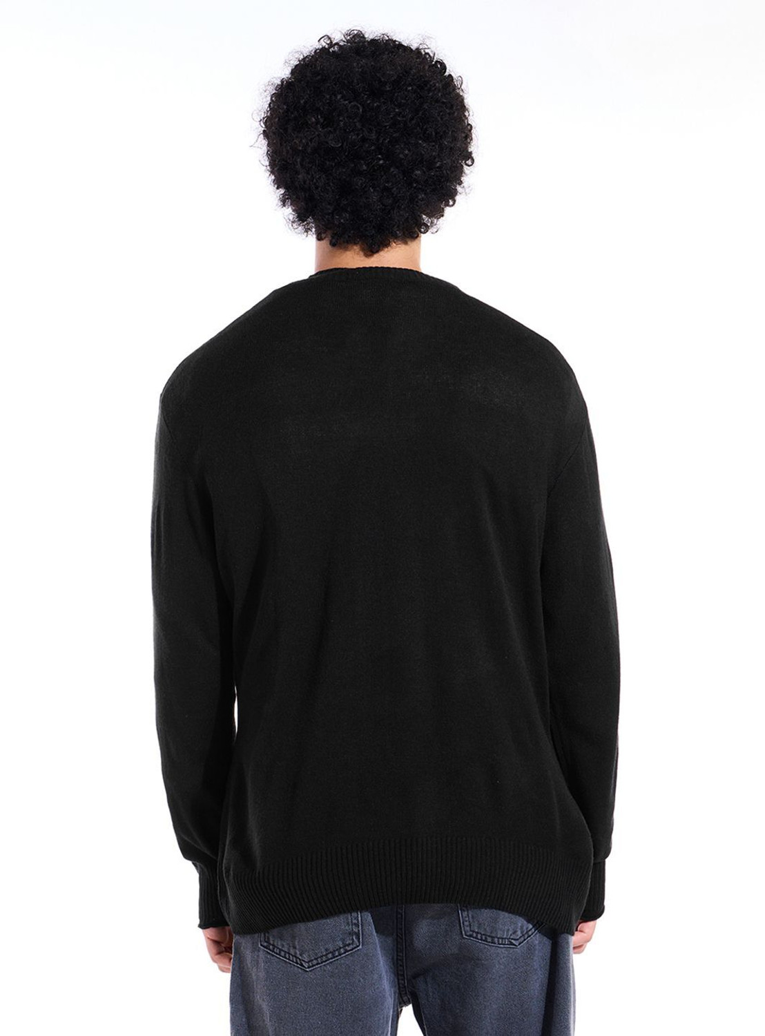 Image of BEWAKOOF Solid Round Neck Casual Men Black Sweater