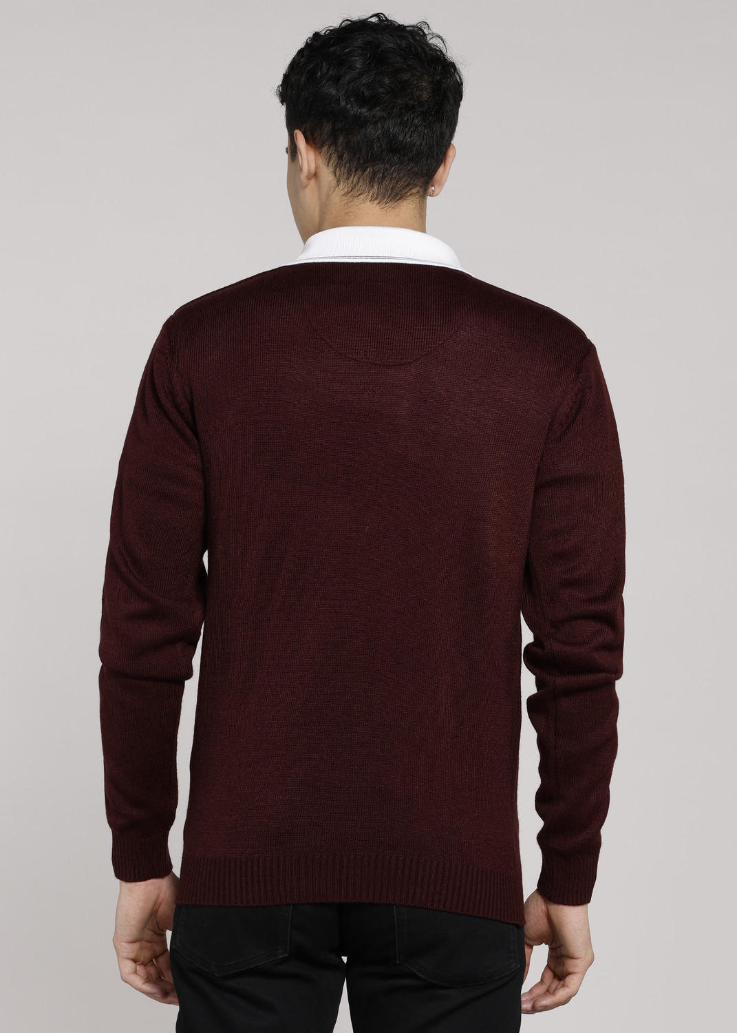 Image of PETER ENGLAND Men Solid V Neck Maroon Sweater