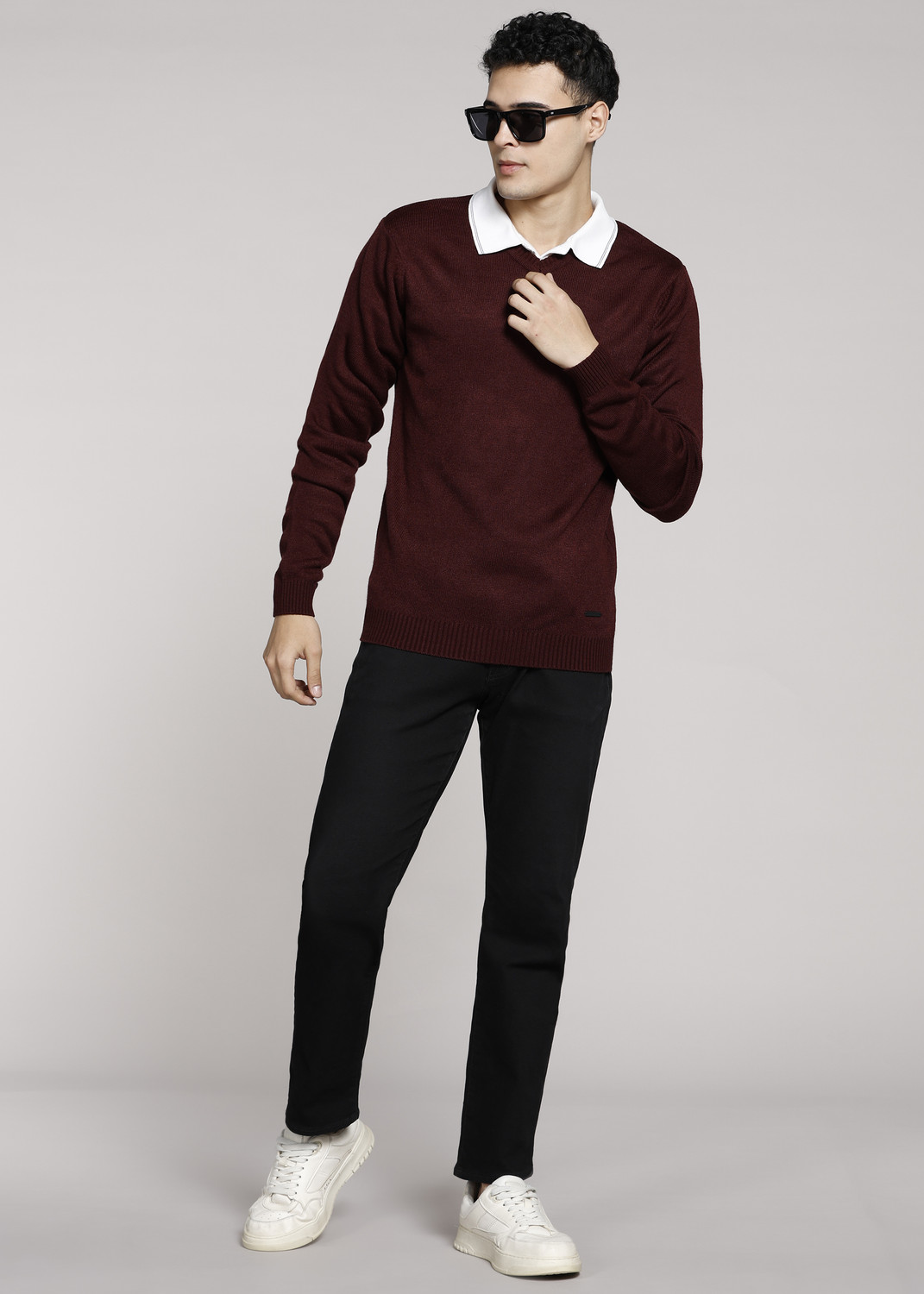 Image of PETER ENGLAND Men Solid V Neck Maroon Sweater