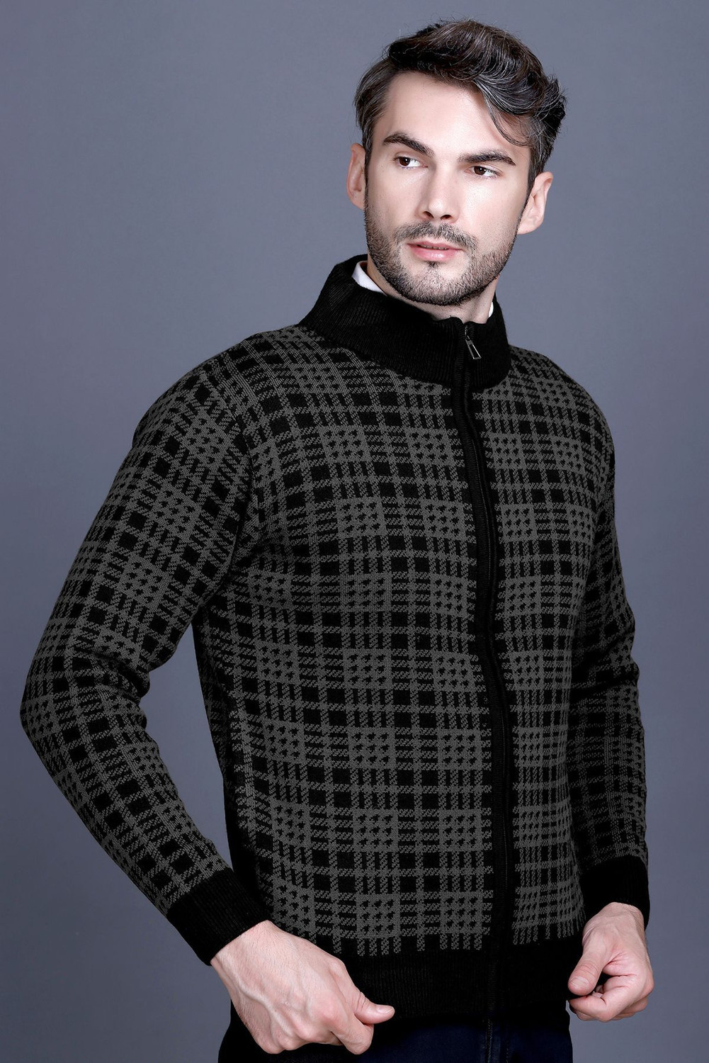 Image of GODFREY Checkered Round Neck Casual Men Black Sweater