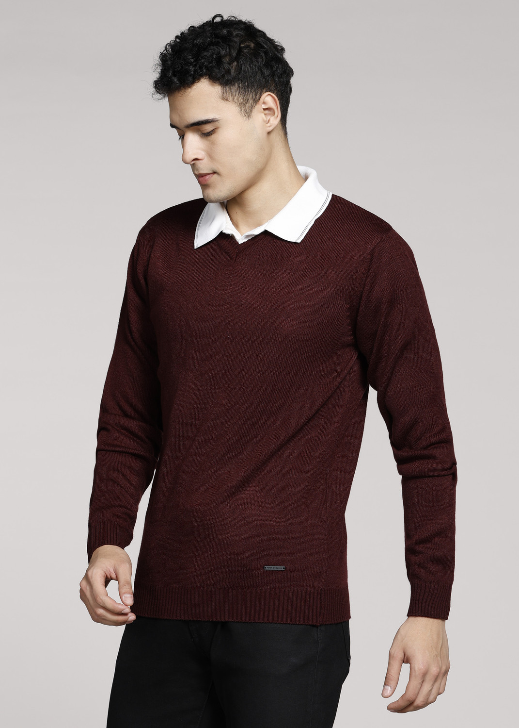 Image of PETER ENGLAND Men Solid V Neck Maroon Sweater