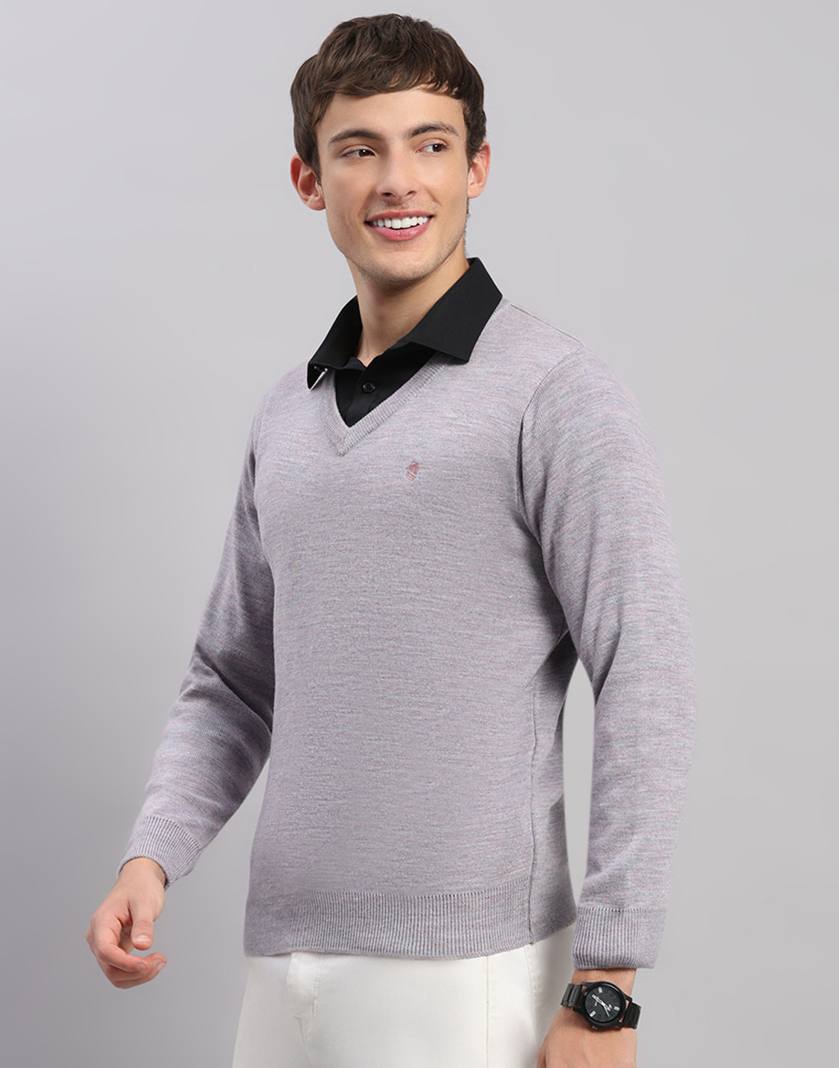 Image of OSWAL Men Solid V Neck Multicolor Sweater