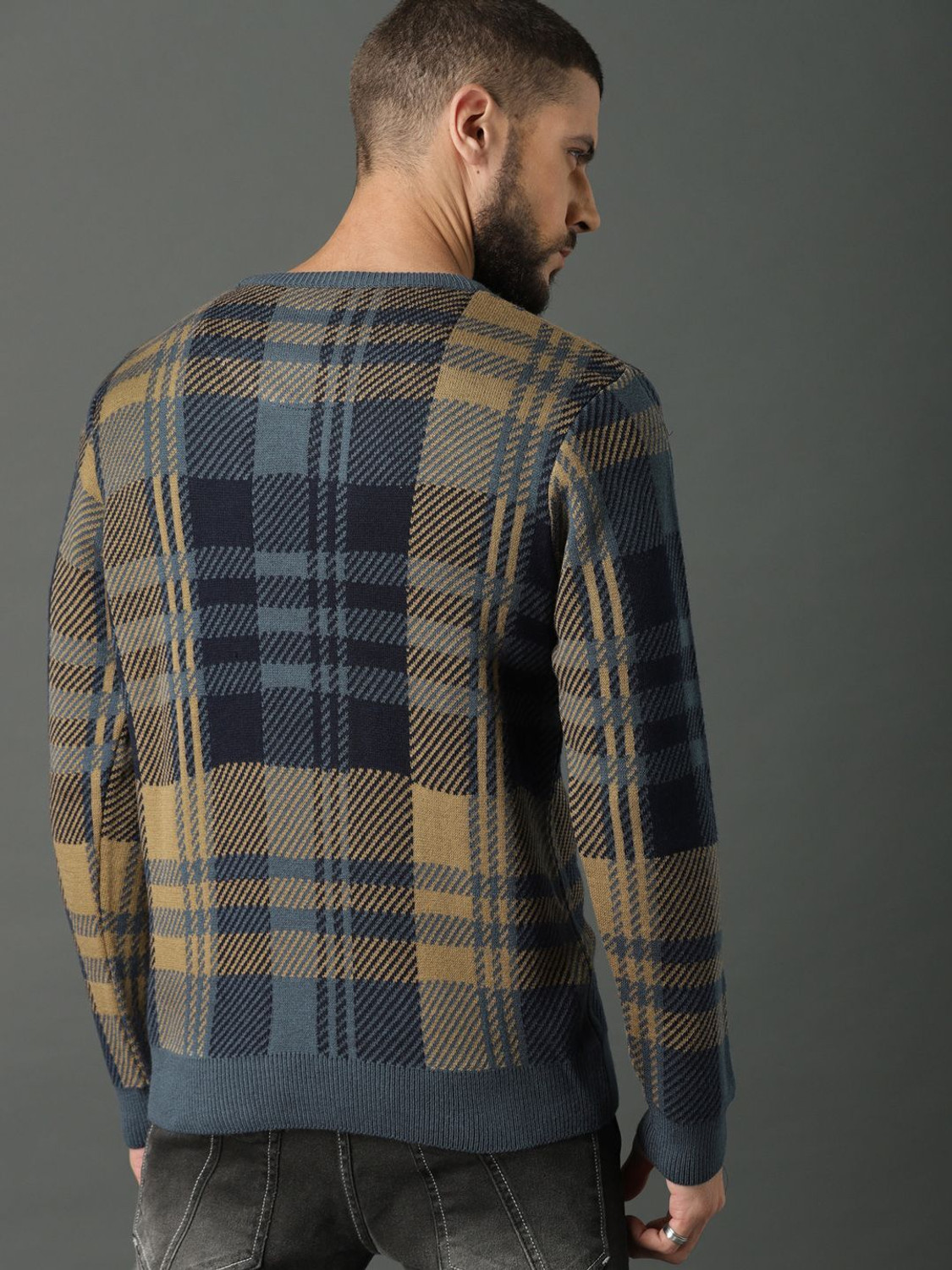 Image of Roadster Checkered Round Neck Casual Men Grey Sweater