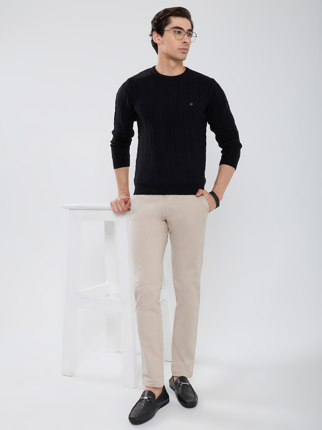 Image of MONTE CARLO Men Solid Round Neck Black Sweater