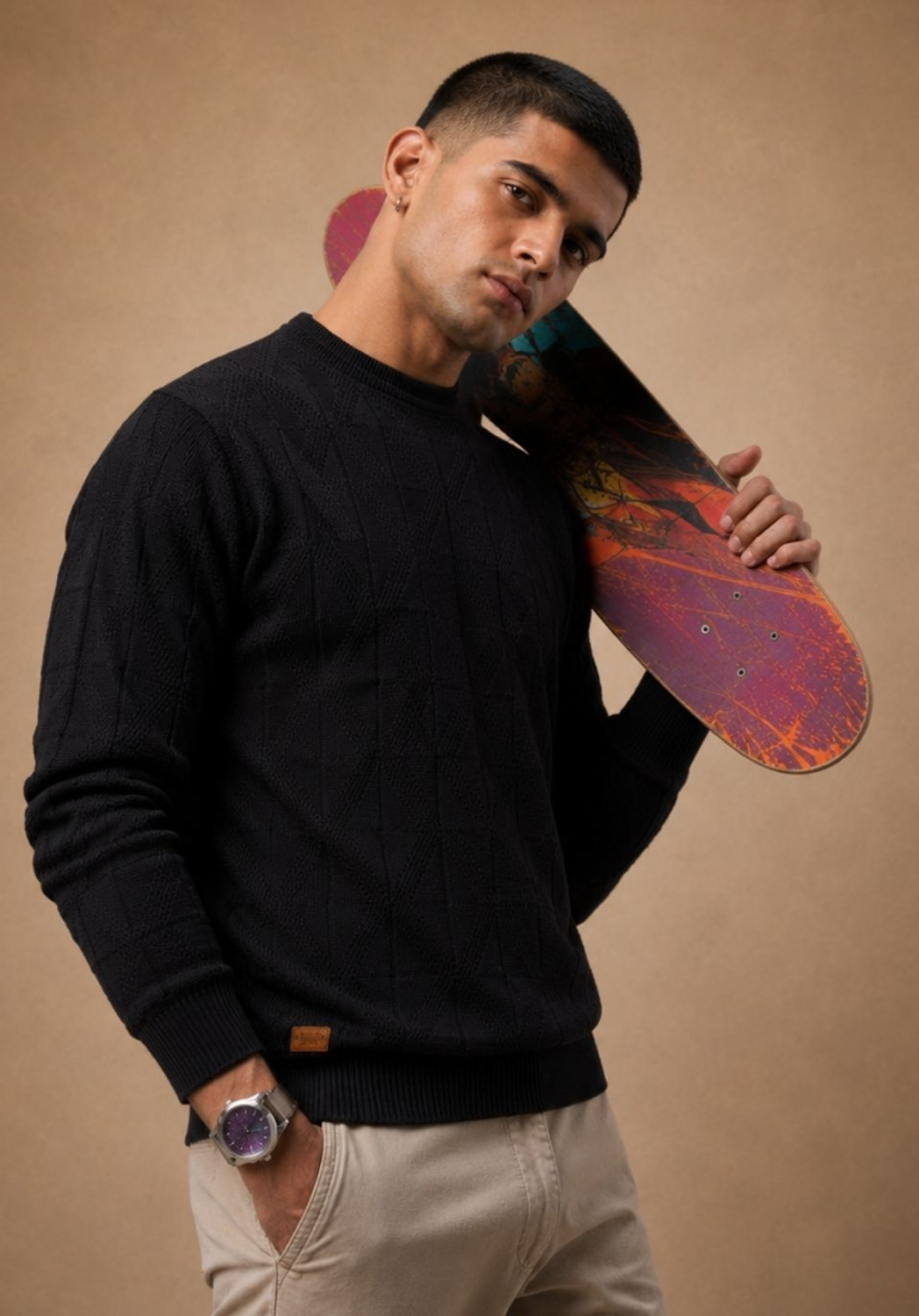 Roadster Self Design Round Neck Casual Men Black Sweater