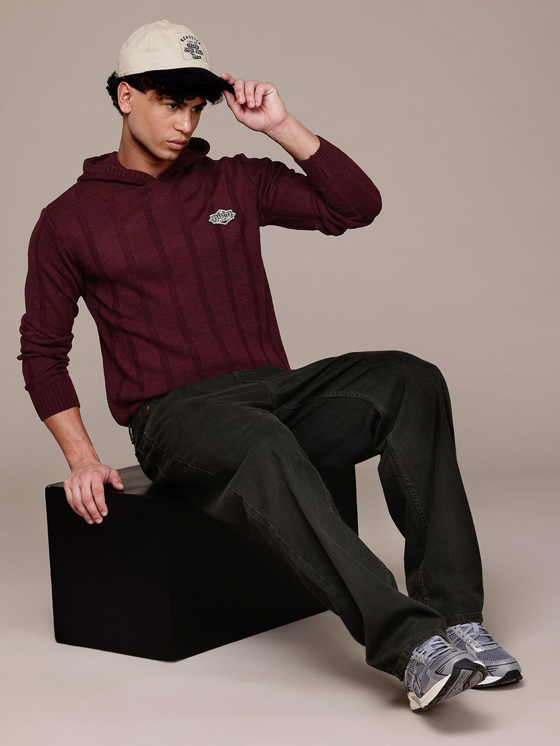 Image of Roadster Printed Hooded Neck Casual Men Maroon Sweater