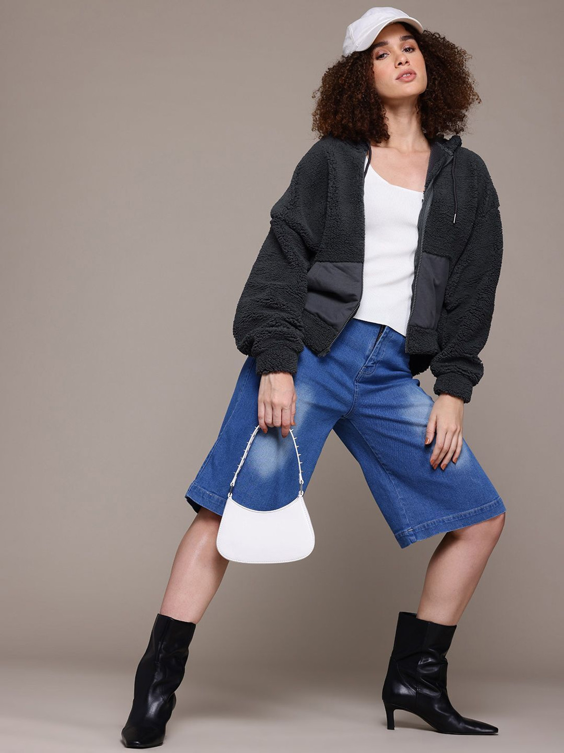 Image of Roadster Full Sleeve Self Design Women Sweatshirt
