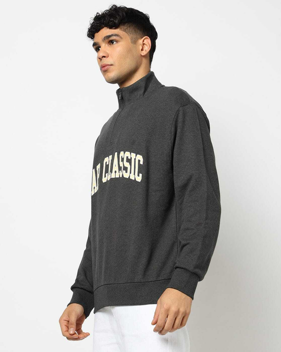 Image of GAP Full Sleeve Graphic Print Men Sweatshirt