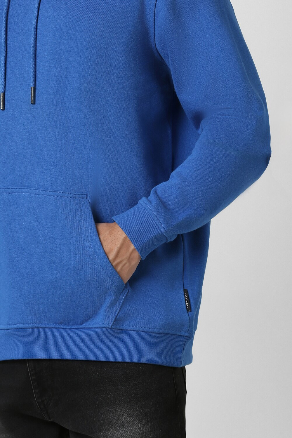 Image of VAN HEUSEN Full Sleeve Solid Men Sweatshirt
