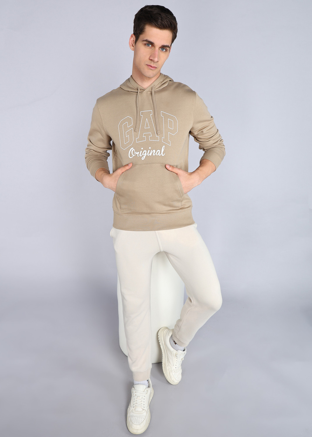 Image of GAP Men Full Sleeve Self Design Hooded Sweatshirt
