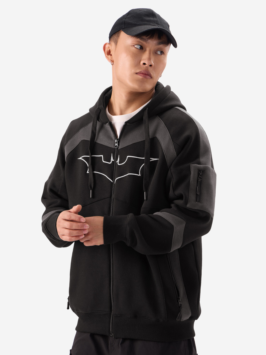 Image of The Souled Store Full Sleeve Color Block Men Sweatshirt
