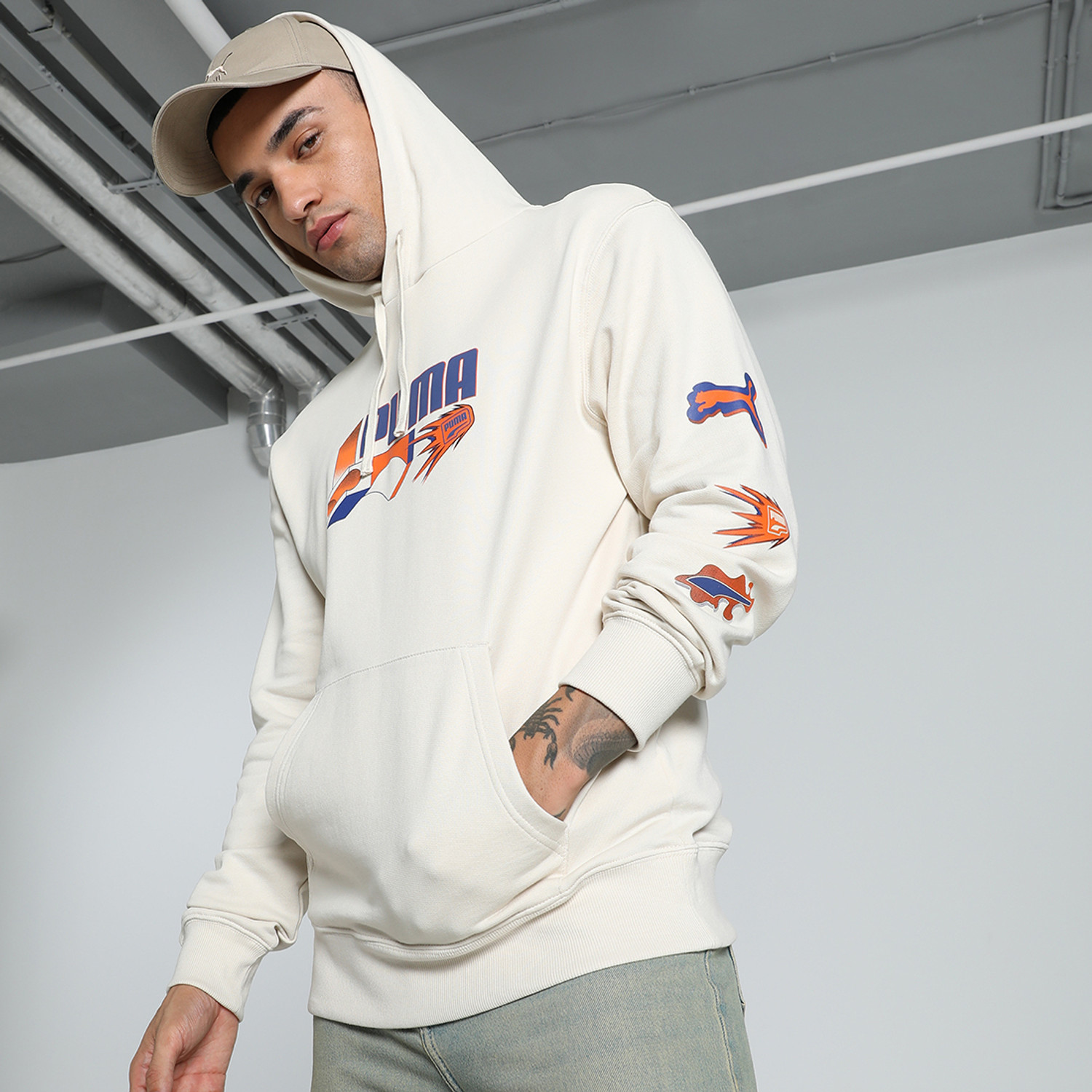 Image of PUMA Full Sleeve Graphic Print Men Sweatshirt