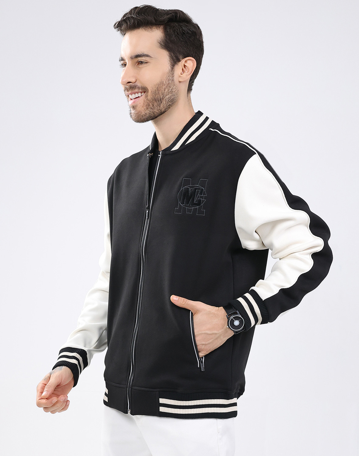 Image of MONTE CARLO Men Full Sleeve Printed Sweatshirt