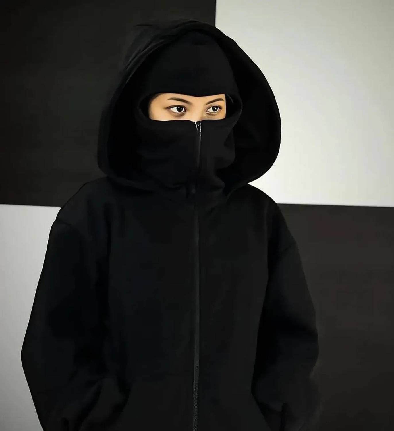Loomgod Full Sleeve Solid Sweatshirt - Image 4