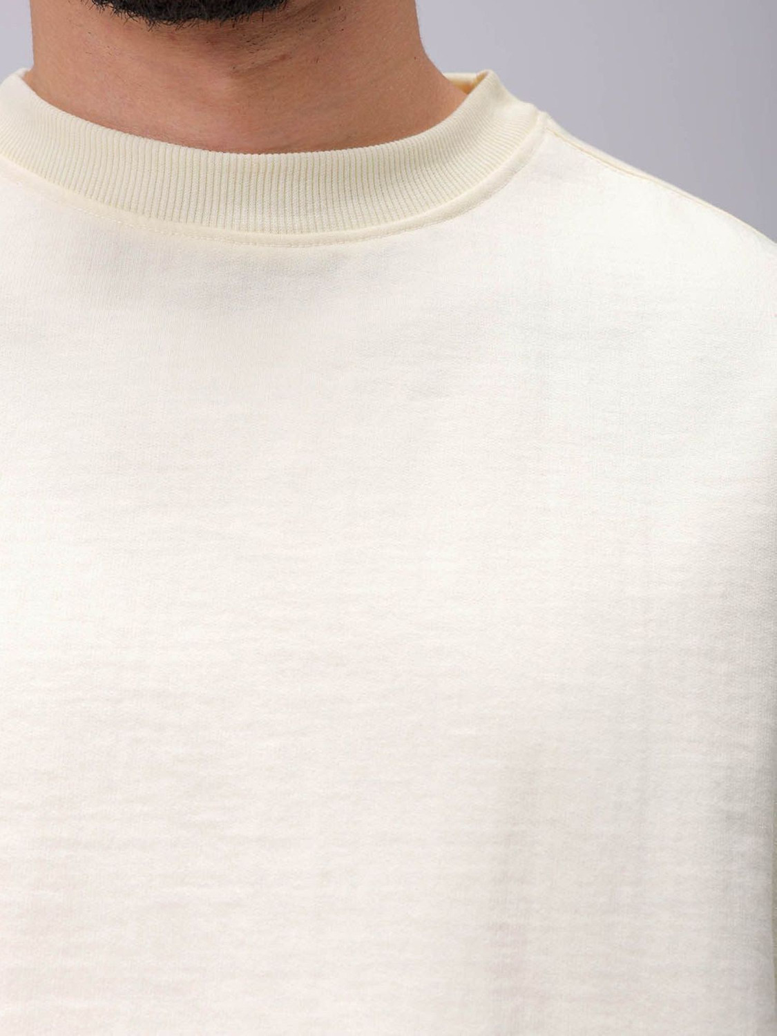 Image of The Indian Garage Co. Short Sleeve Solid Men Sweatshirt