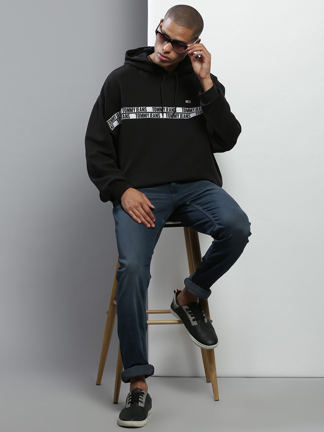 Image of TOMMY HILFIGER Full Sleeve Self Design Men Sweatshirt