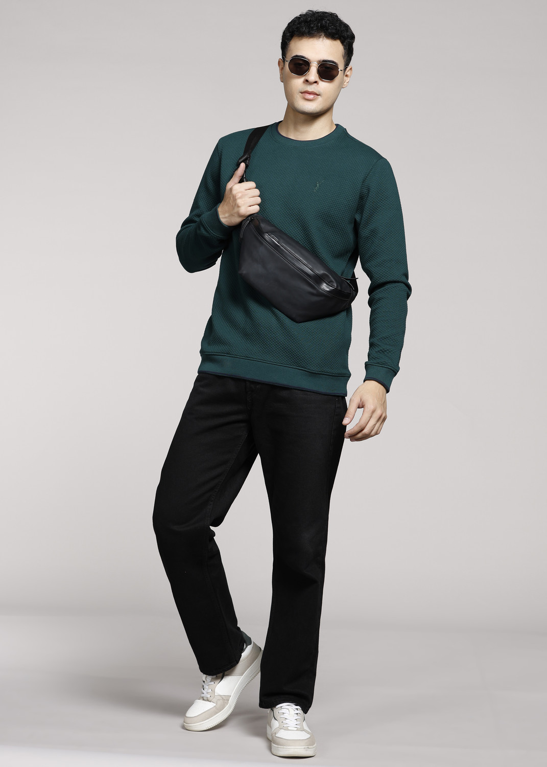 Image of PETER ENGLAND Men Full Sleeve Solid Sweatshirt