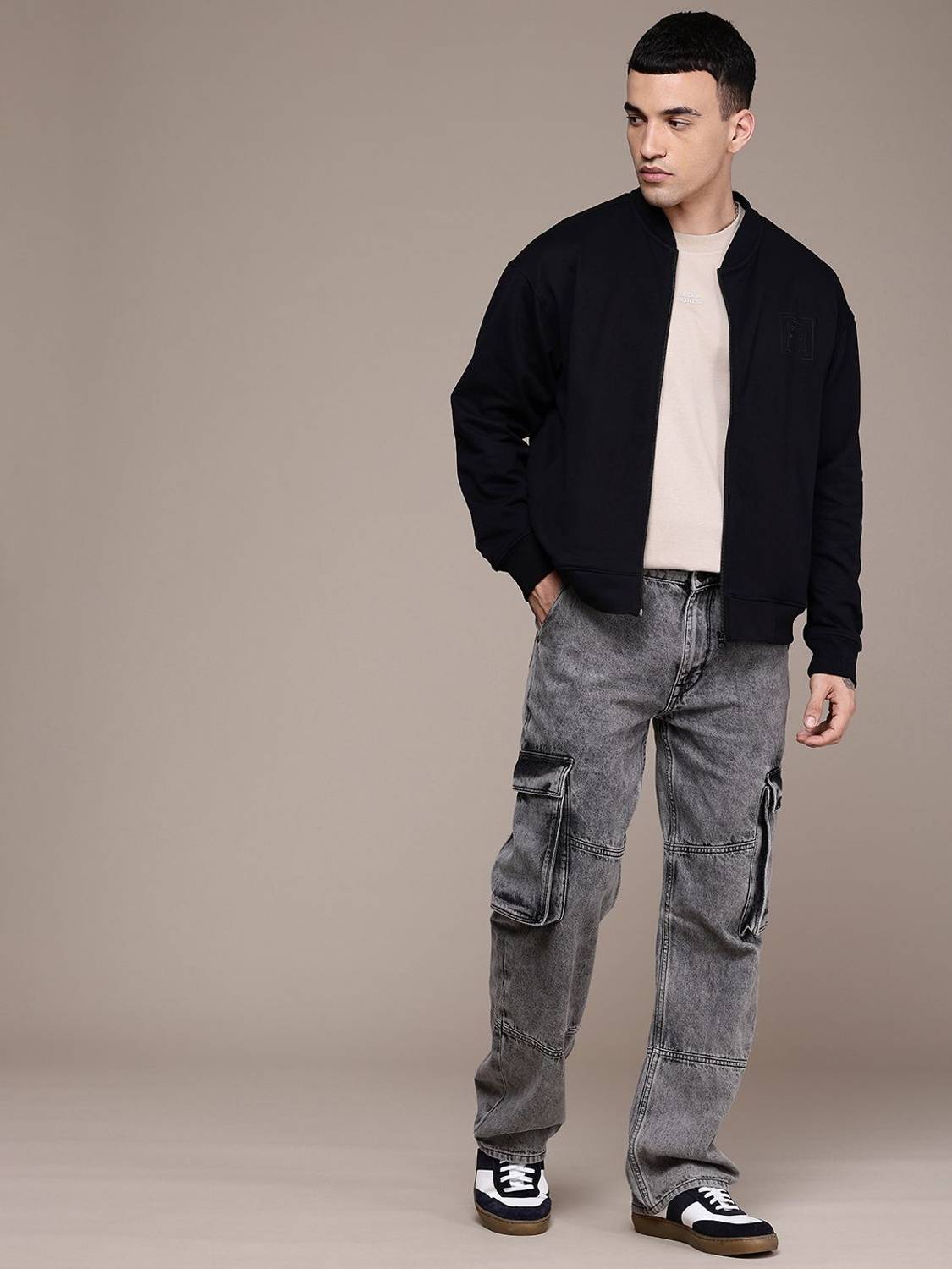 Roadster Full Sleeve Solid Men Sweatshirt - Image 5
