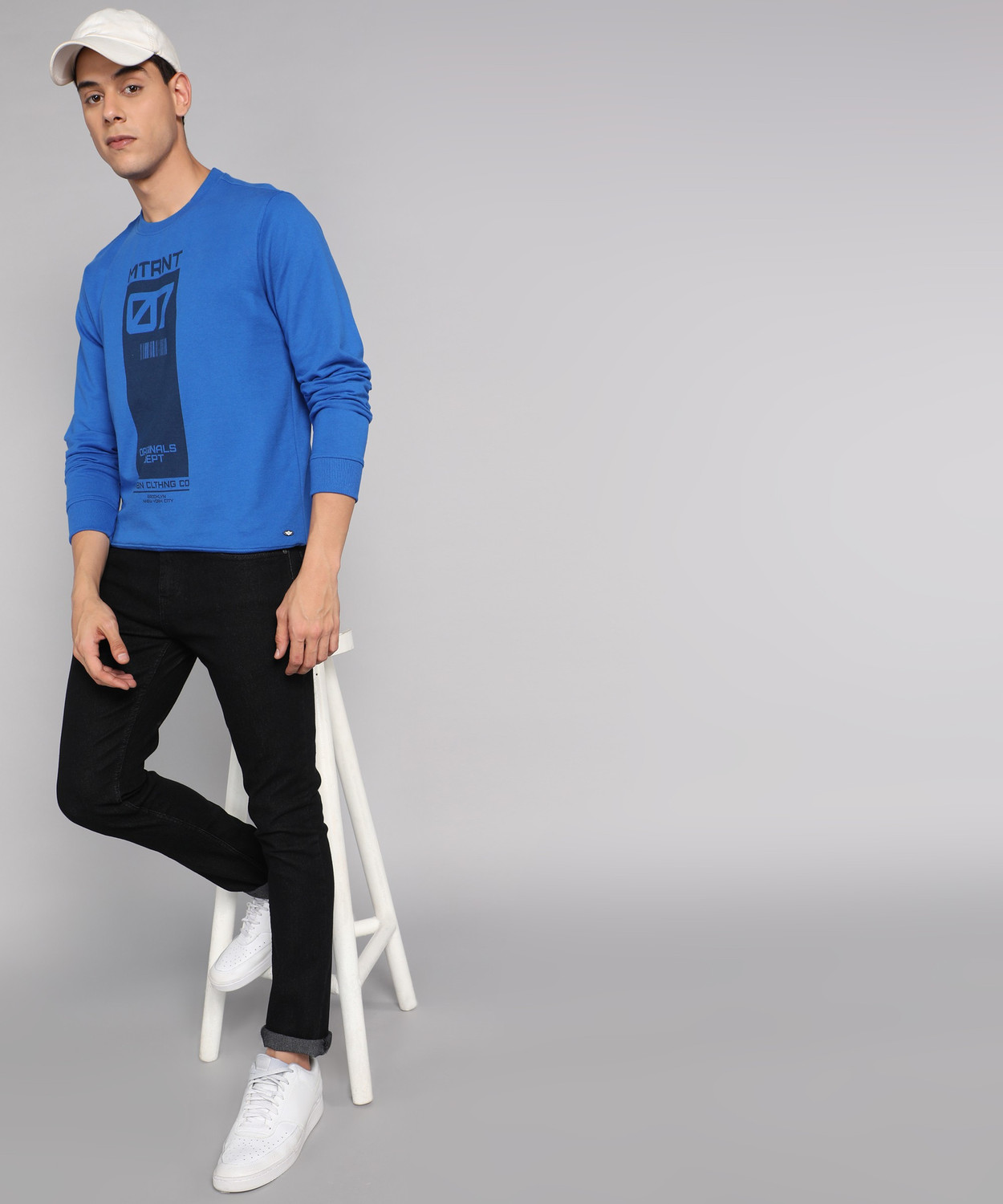 Image of METRONAUT Full Sleeve Printed Men Sweatshirt