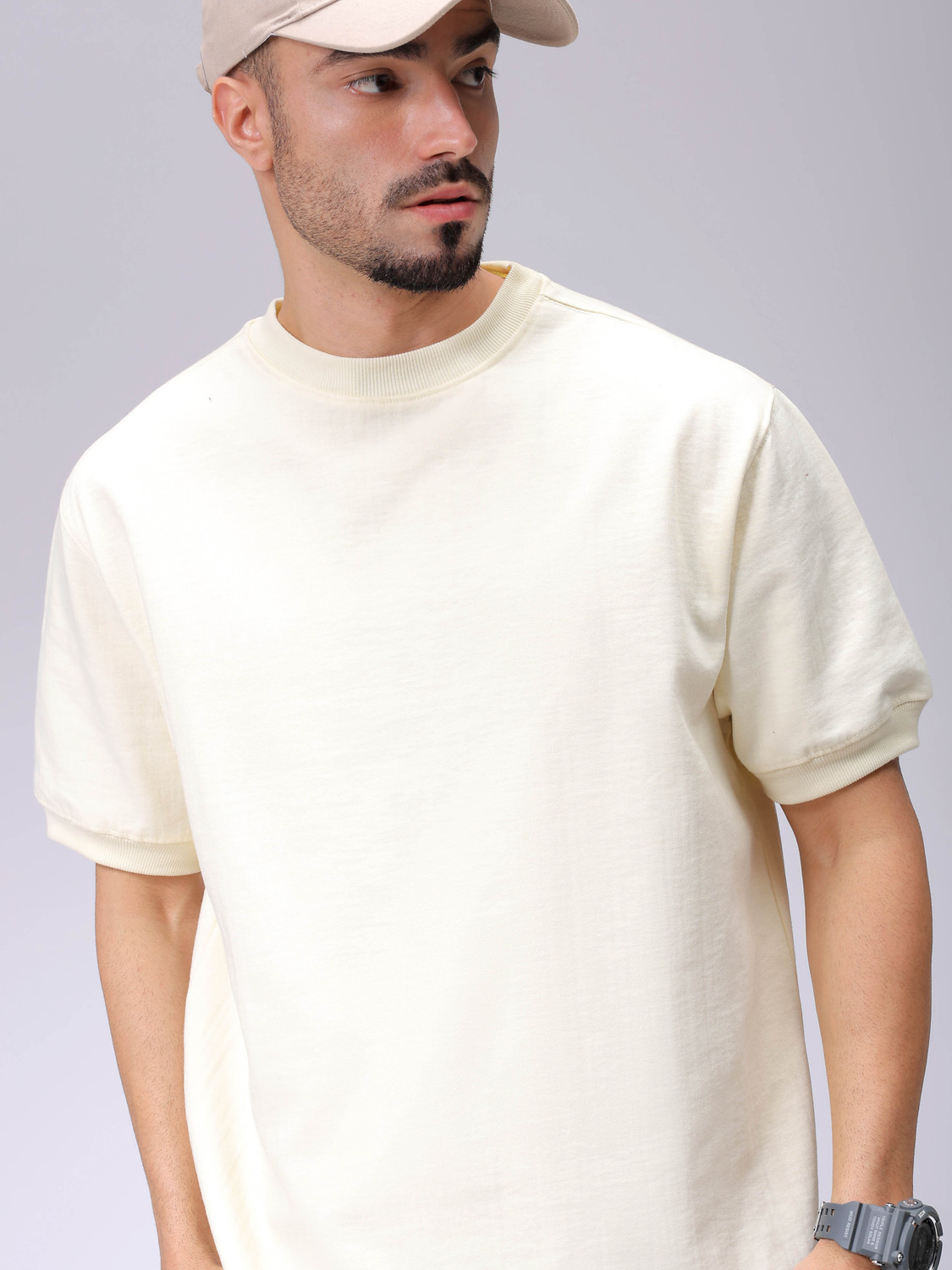 Image of The Indian Garage Co. Short Sleeve Solid Men Sweatshirt