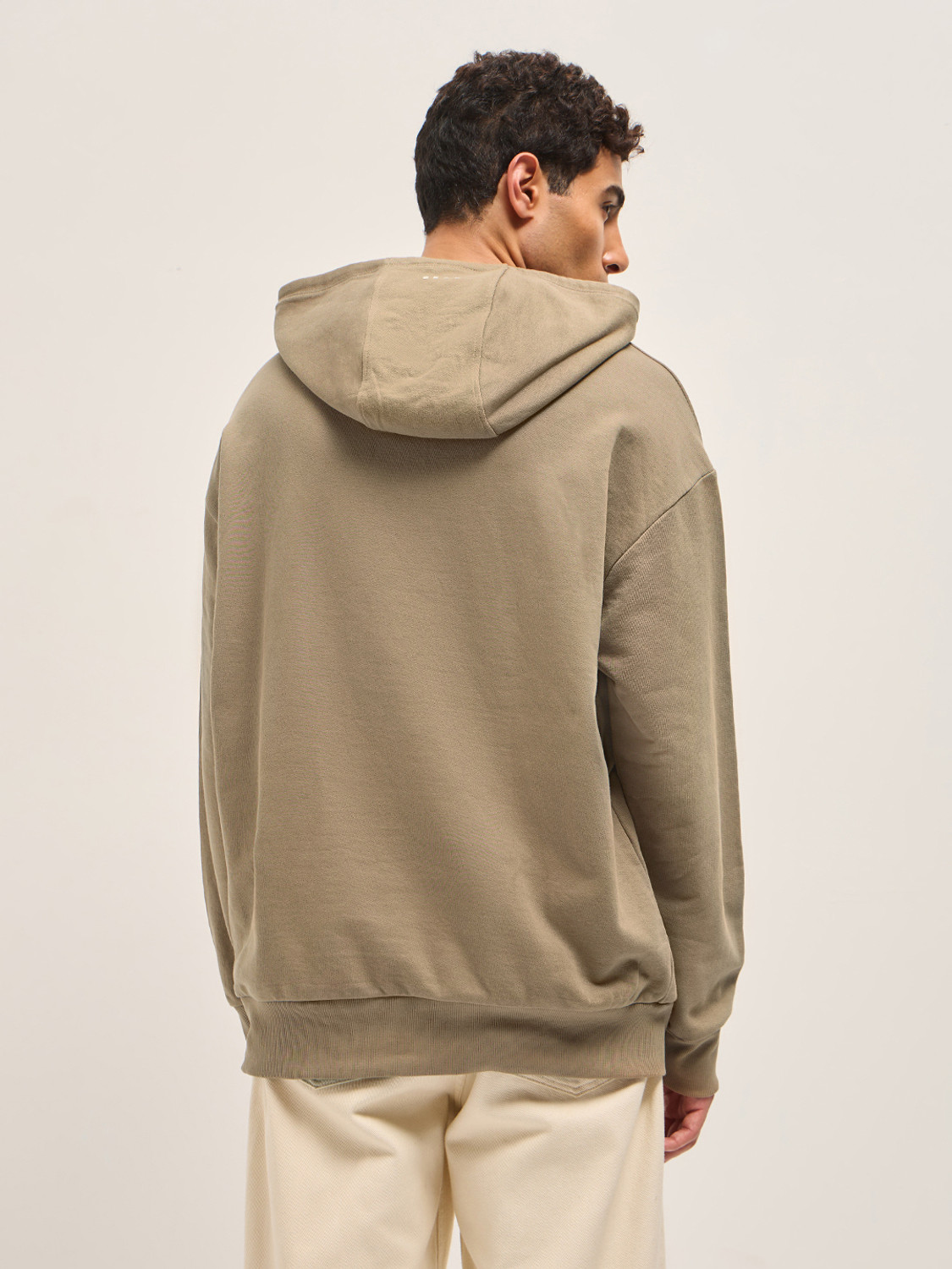 Image of THE BEAR HOUSE Full Sleeve Solid Men Sweatshirt