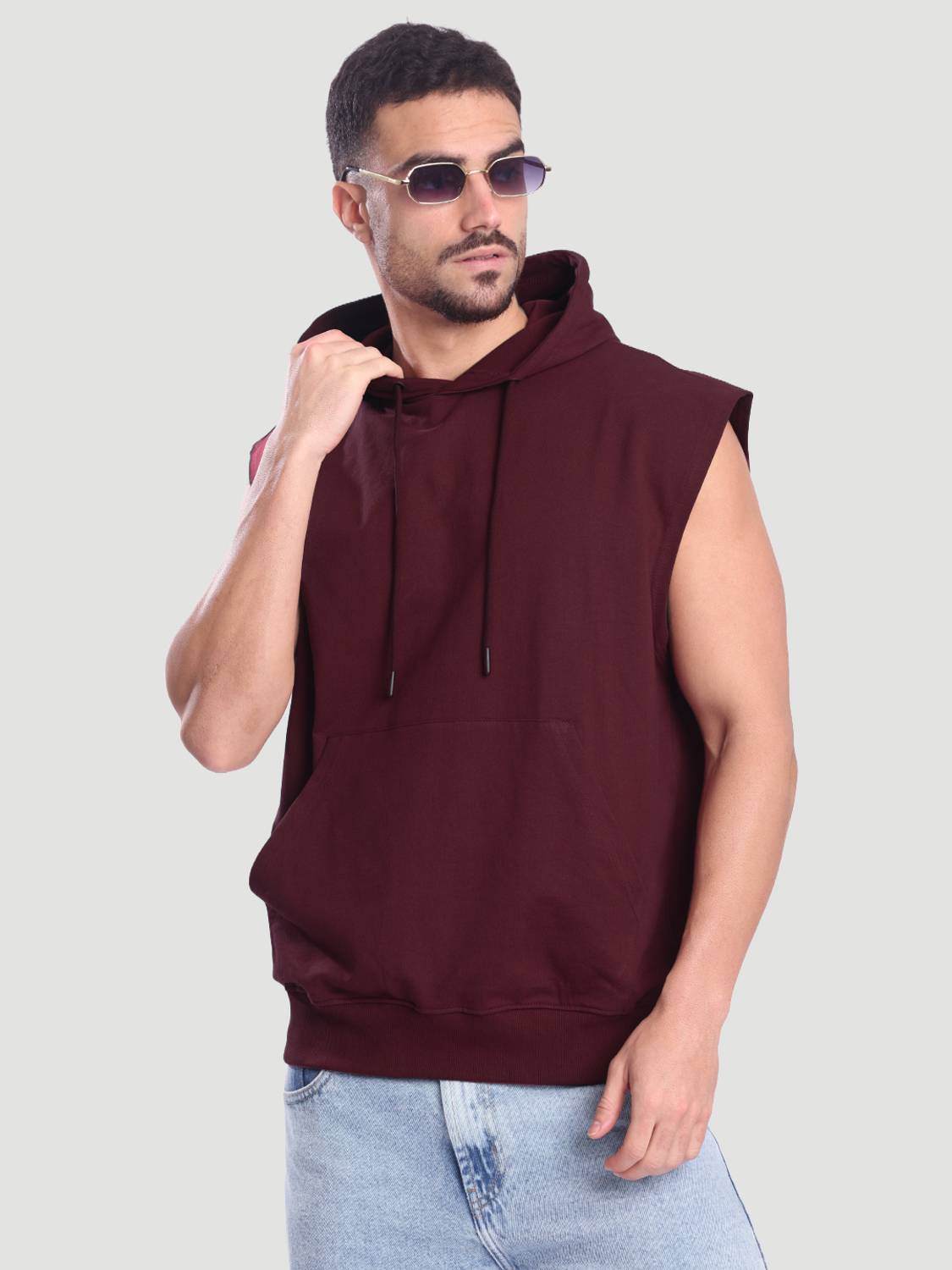 Bene Kleed Sleeveless Solid Men Sweatshirt