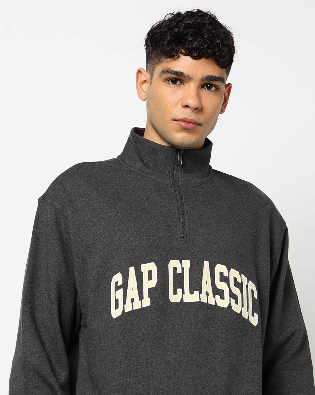 Image of GAP Full Sleeve Graphic Print Men Sweatshirt