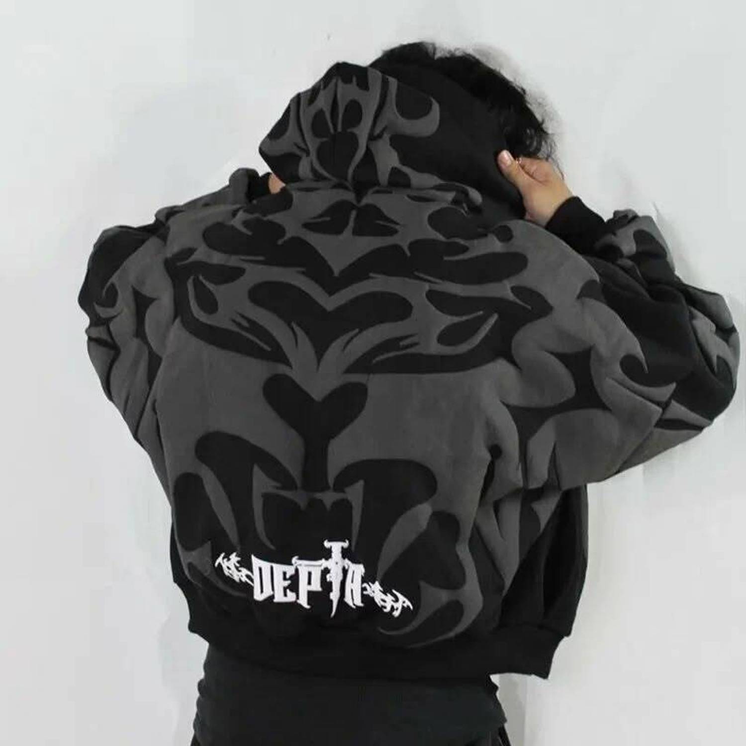 HoodieHavens Full Sleeve Graphic Print Sweatshirt - Image 2