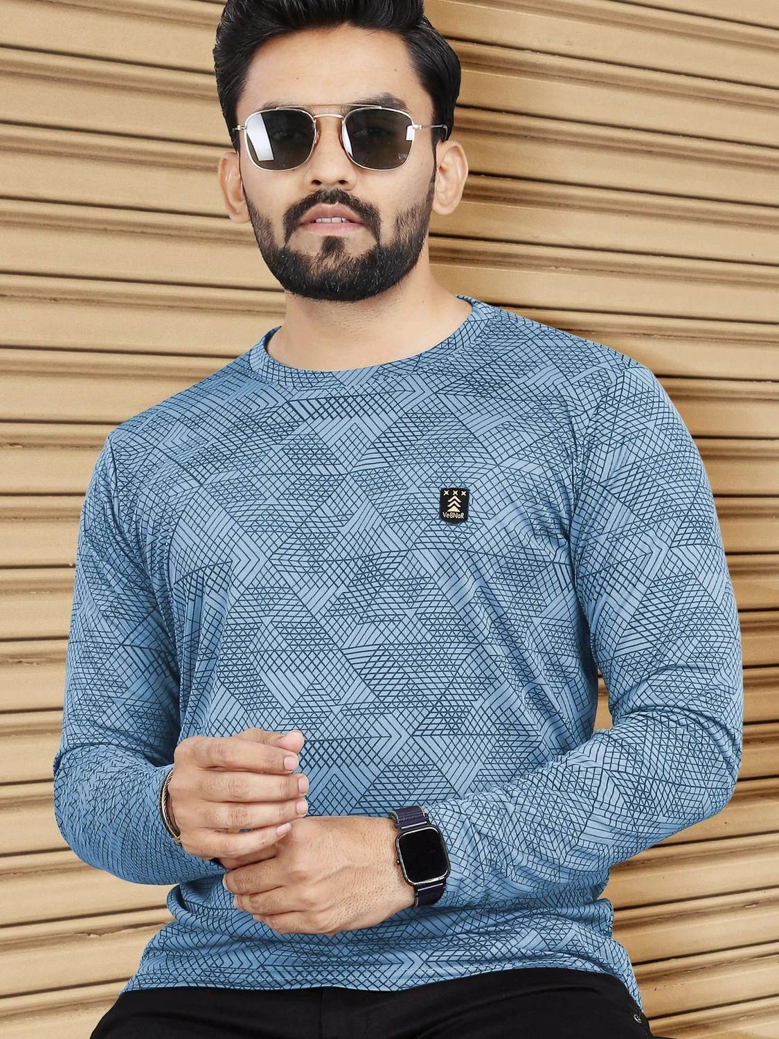 VeBNoR Men Abstract Round Neck Polycotton Light Blue T-Shirt