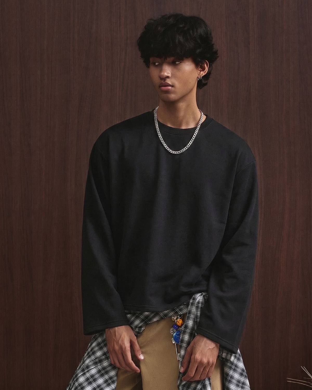 Cloth N Code Men Black Crew Neck T-Shirt