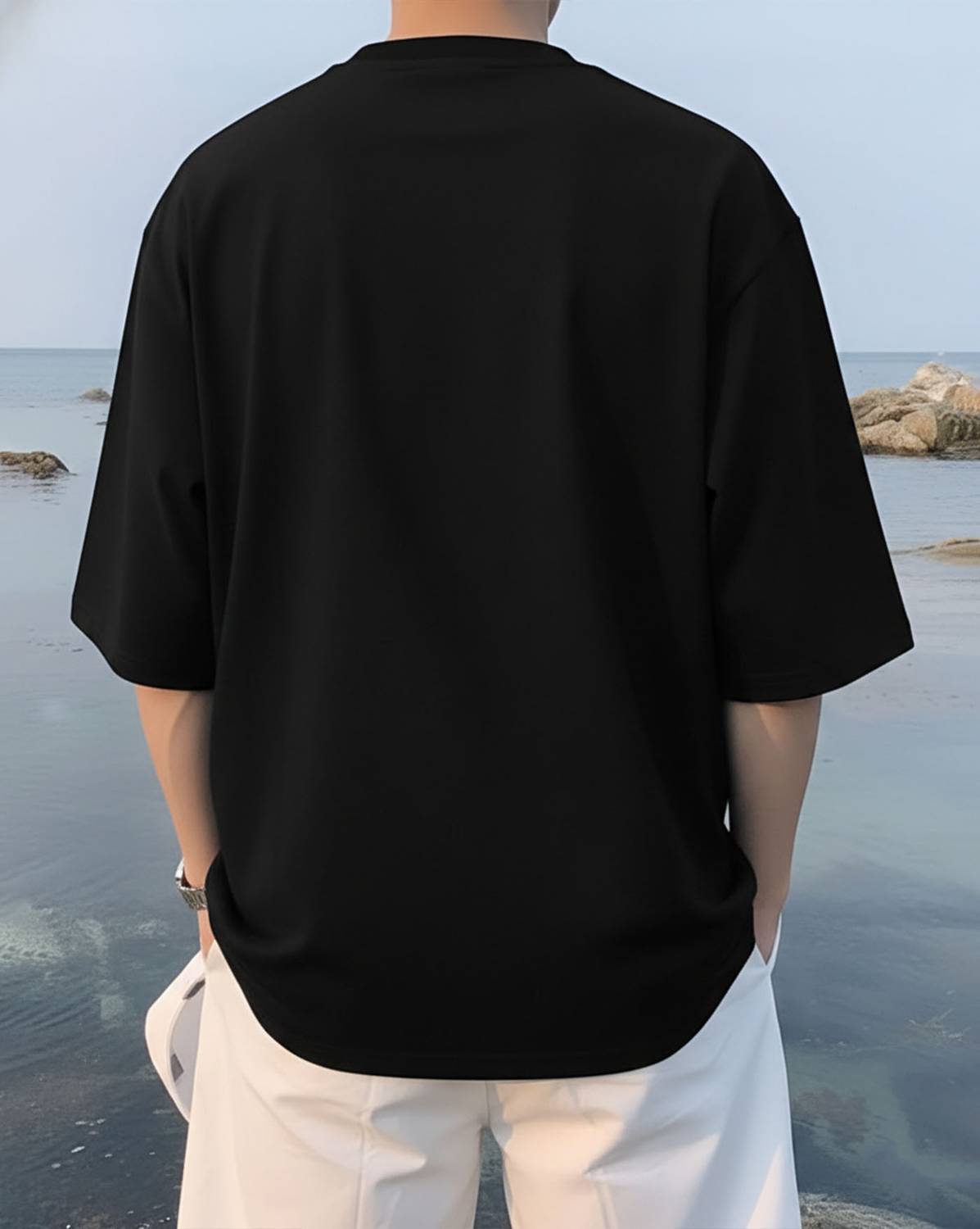 Flipkart SmartBuy Printed Men Round Neck Black T-Shirt - Image 2