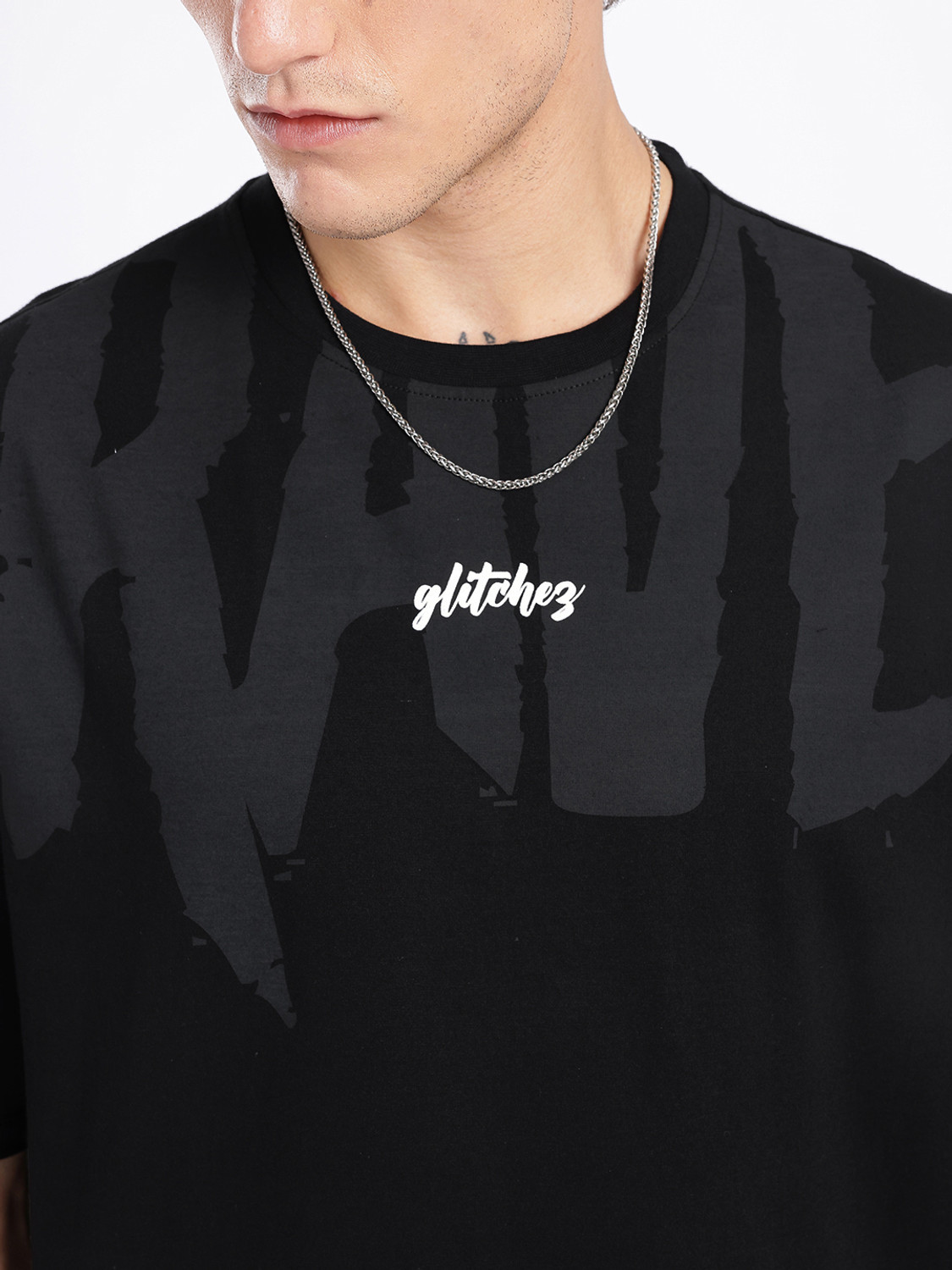 Image of Glitchez Graphic Print Men Round Neck Black T-Shirt