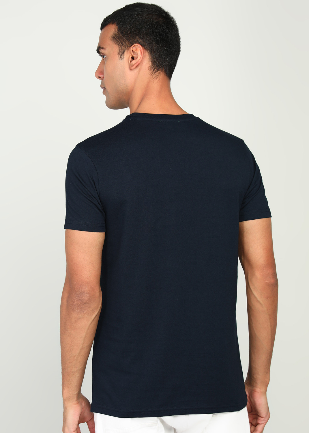 Image of United Colors of Benetton Solid Men Round Neck Navy Blue T-Shirt