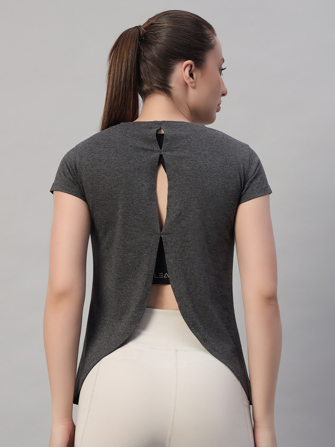 Image of Ap'pulse Solid Women Round Neck Grey T-Shirt